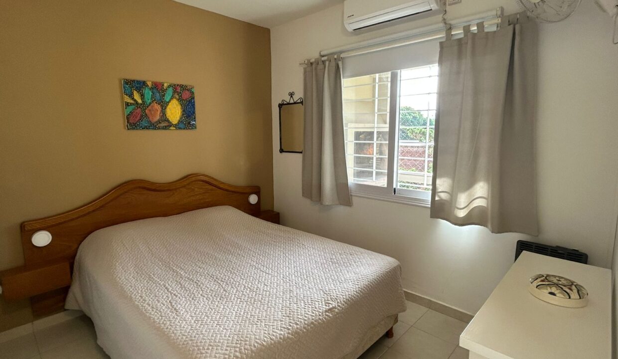 00b7a203-54b6-4d40-8cc0-96847c876799