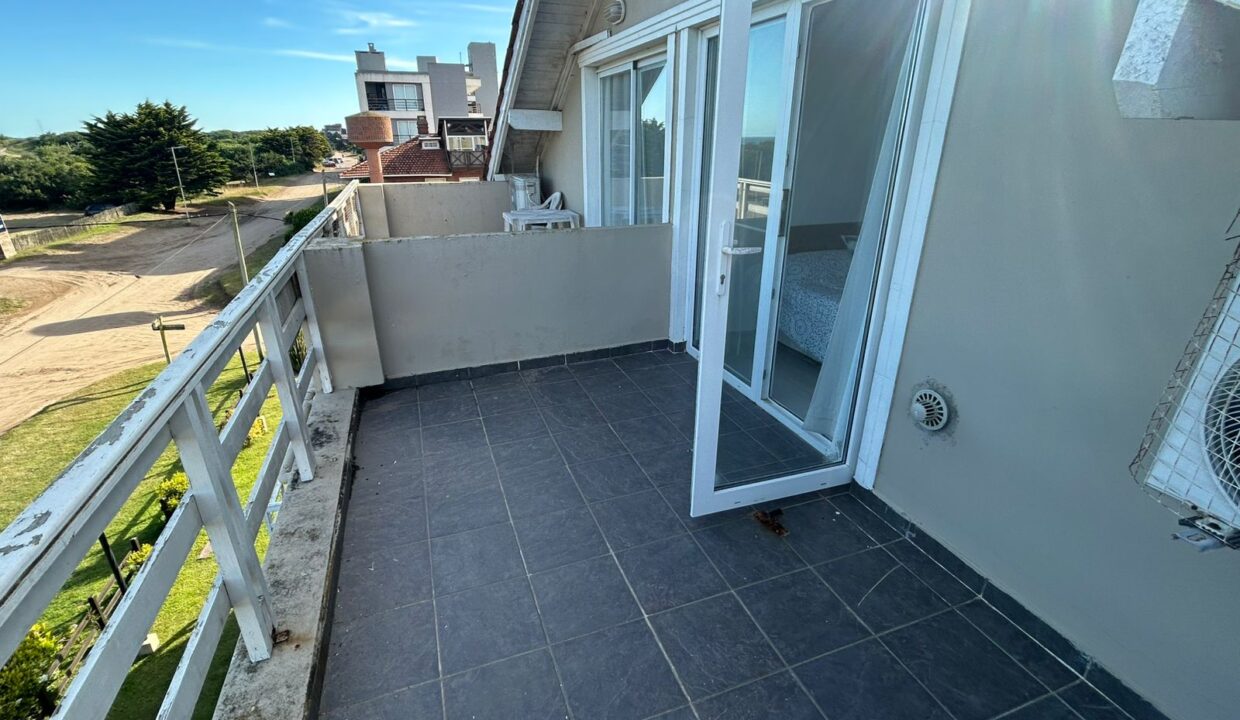 d5f47b6e-6ac5-4a2c-974b-838424e79b5e