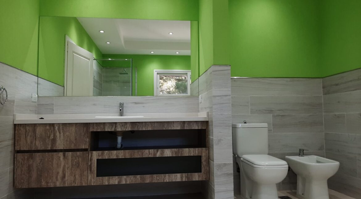 BAÑO VERDE